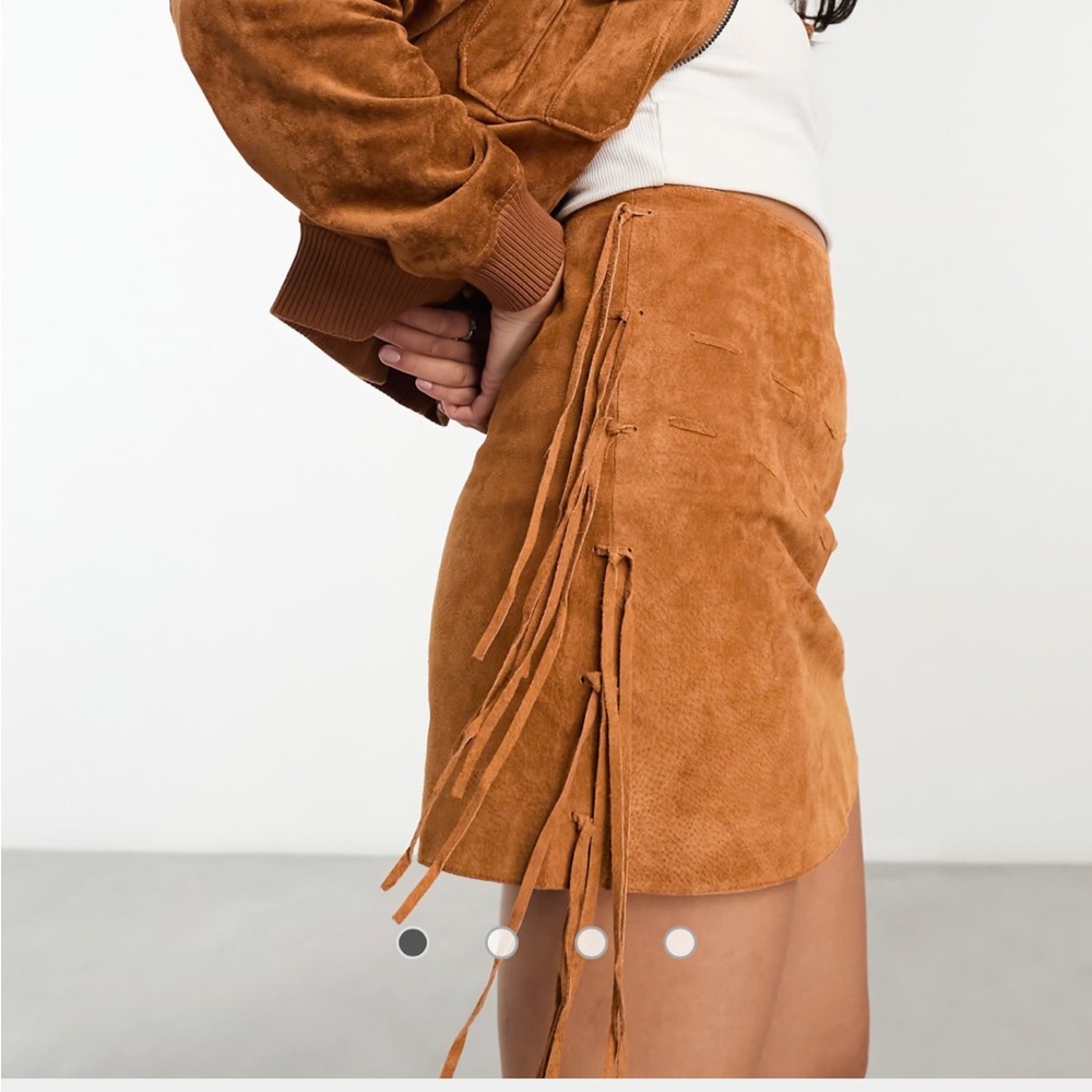 ASOS DESIGN real suede mini skirt with fringing detail in tan - Picture 2 of 12